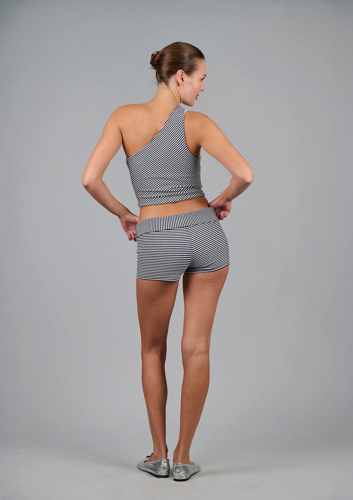 Roller Girl Top - Black / White