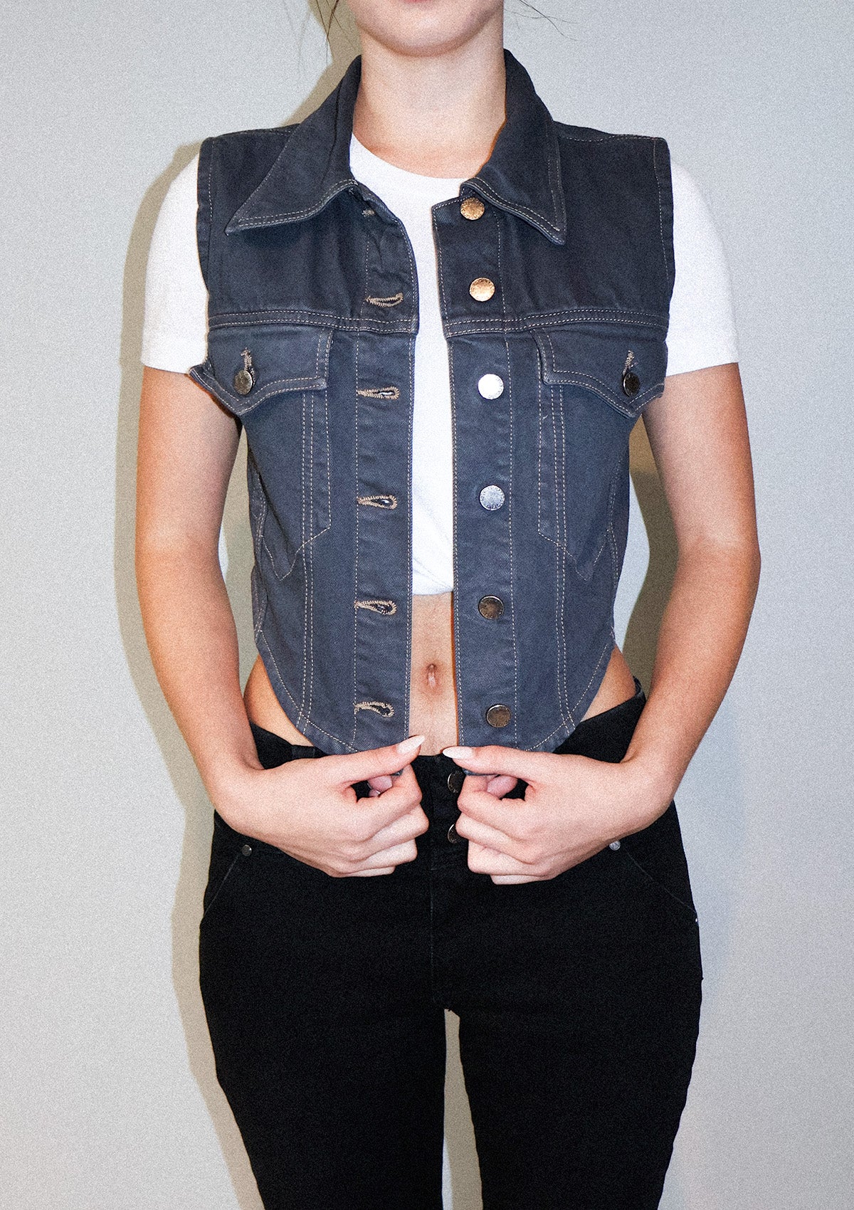 Bella Cropped Vest Charocal