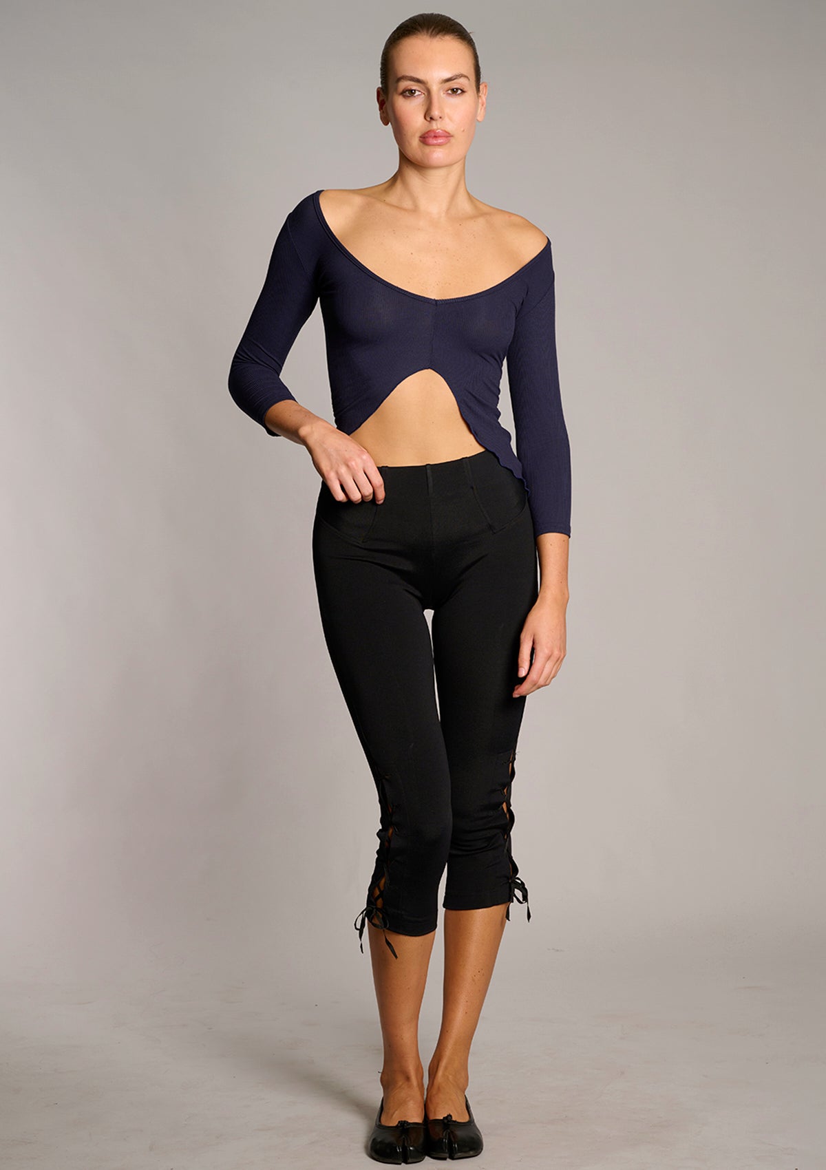 Sarah Lace Up Capri Legging