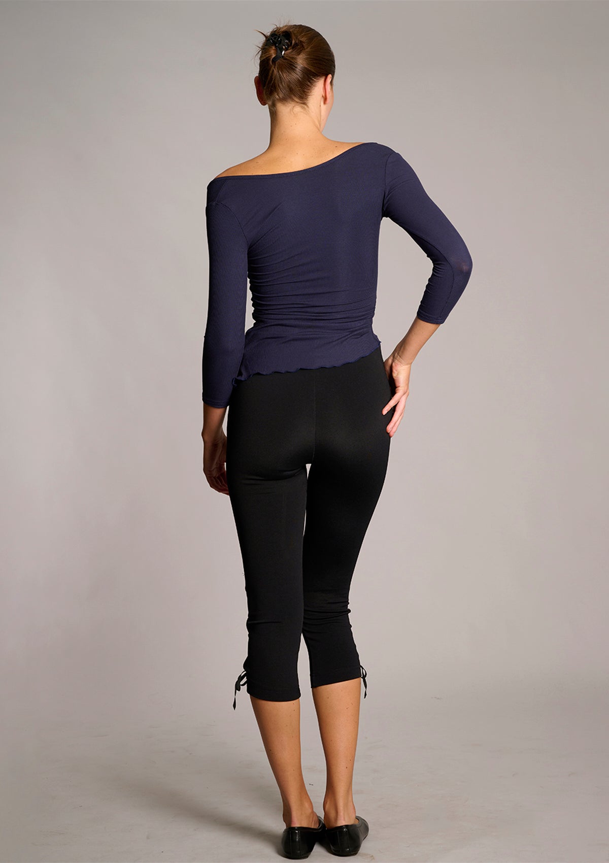 Sarah Lace Up Capri Legging