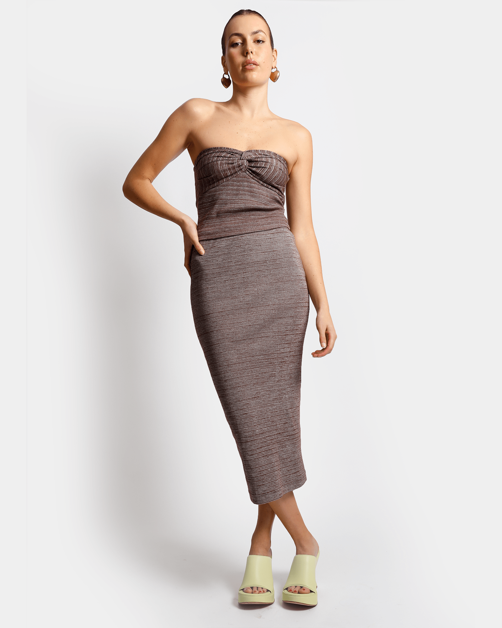 Maggie Rib Twist Top - Clove Brown