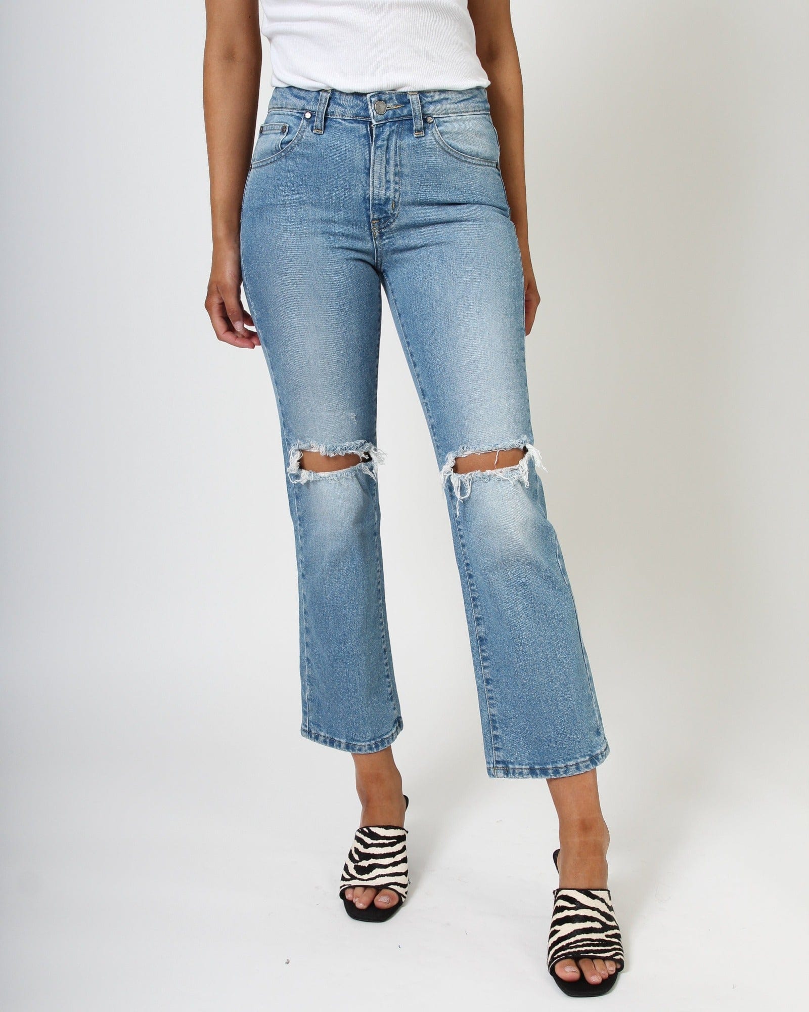 Rodger Crop Flare Jean - Distressed Rip